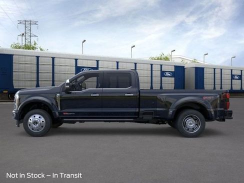 New 2026 Ford F450 Platinum image 3