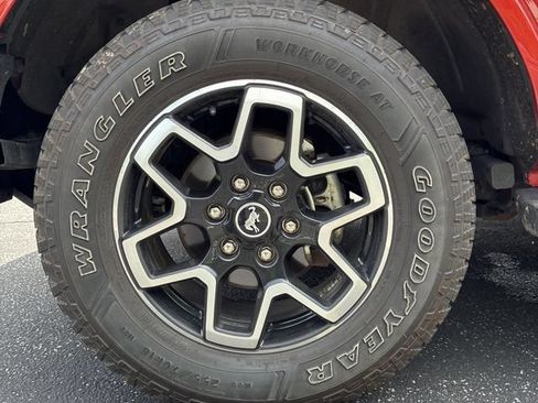 Used 2023 Ford Bronco Outer Banks AWD/4WD image 6