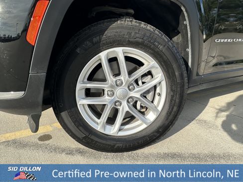 Used 2024 Jeep Grand Cherokee L Laredo w/ Luxury Tech Group I image 9