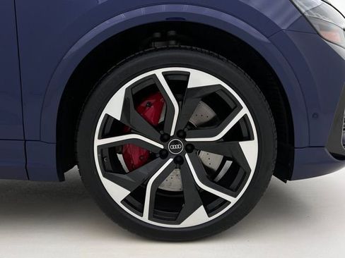 Used 2021 Audi RS Q8 w/ Carbon Optic Package AWD/4WD image 29