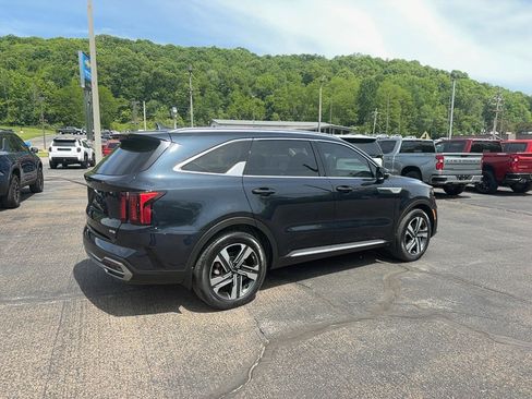 Used 2023 Kia Sorento EX AWD/4WD image 5
