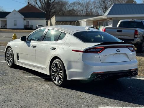 Used 2019 Kia Stinger RWD image 8