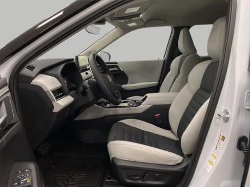 New 2026 Mitsubishi Outlander SE AWD/4WD image 32