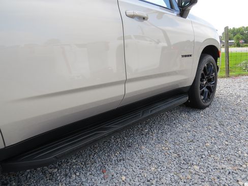 Used 2024 Chevrolet Tahoe RST w/ Luxury Package AWD/4WD image 9