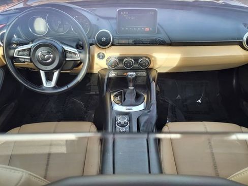 Used 2017 MAZDA MX-5 Miata RF Grand Touring image 15