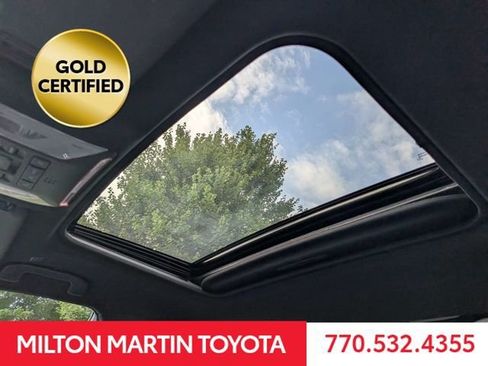Used 2023 Toyota RAV4 XSE AWD/4WD image 19