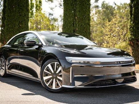 Used 2023 Lucid Air Touring image 5