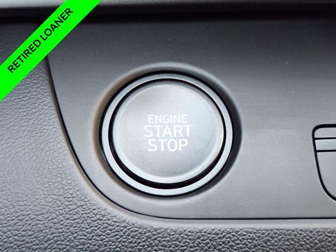 New 2025 Hyundai Elantra SEL image 18