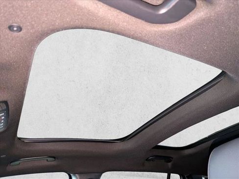 New 2025 Mercedes-Benz GLB 250 image 16