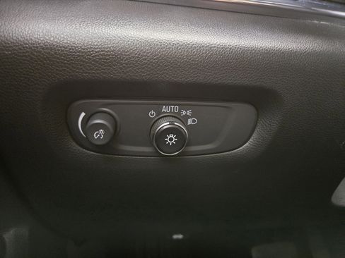 Used 2022 Chevrolet Traverse LT AWD/4WD image 30