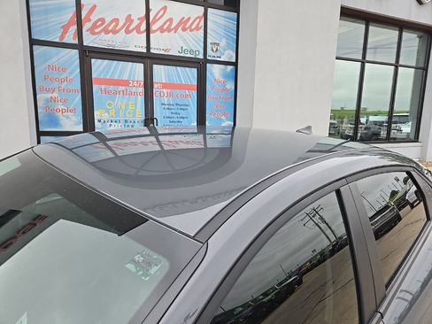 Used 2025 Hyundai Elantra SE FWD image 19