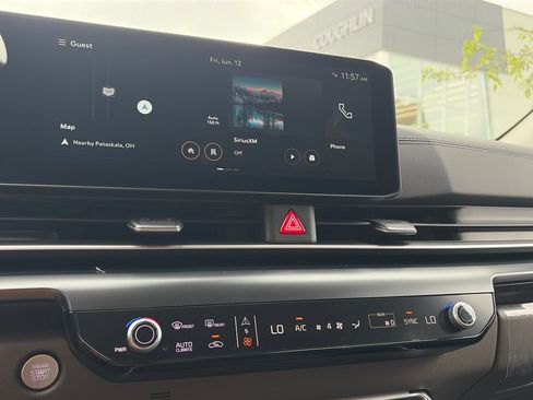 New 2026 Kia Carnival FWD image 19