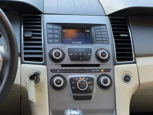 Used 2019 Ford Taurus SE FWD image 18