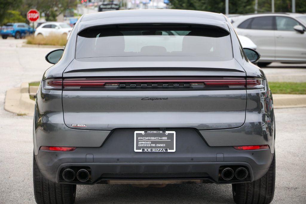 Certified 2024 Porsche Cayenne Coupe AWD/4WD image 16