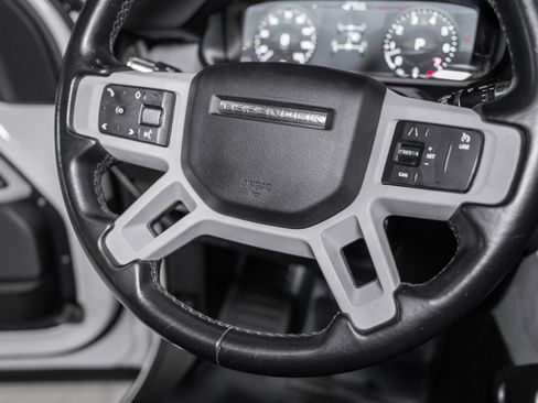 Used 2022 Land Rover Defender 110 X-Dynamic SE image 51