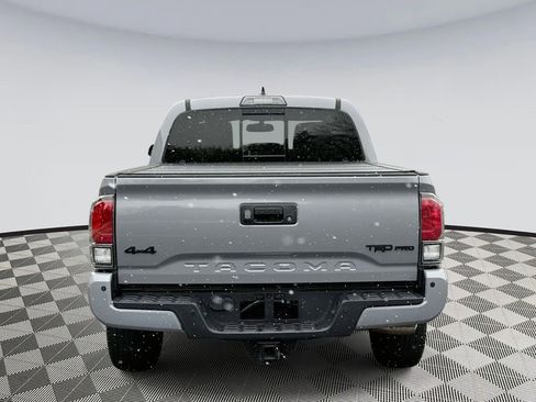 Used 2017 Toyota Tacoma TRD Pro image 3