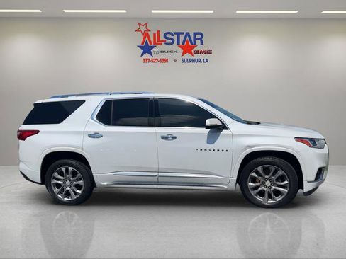 Used 2019 Chevrolet Traverse Premier w/ Driver Confidence II Package FWD image 8