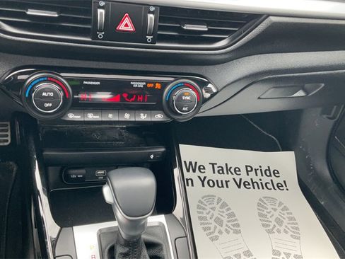 Used 2024 Kia Forte GT-Line w/ GT-Line Premium Package image 22