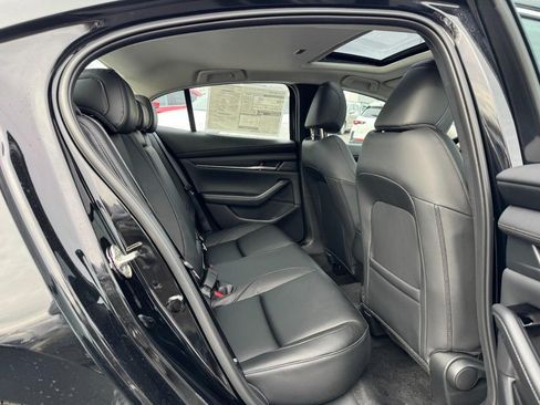 Used 2026 MAZDA MAZDA3 2.5 S Sedan w/ Preferred Pkg FWD image 5