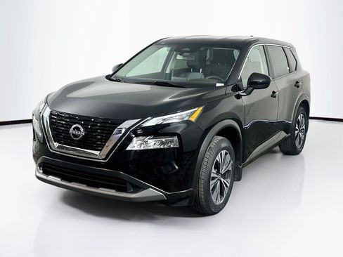 Used 2023 Nissan Rogue SV FWD image 3