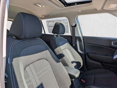 New 2026 Hyundai Venue SEL image 22