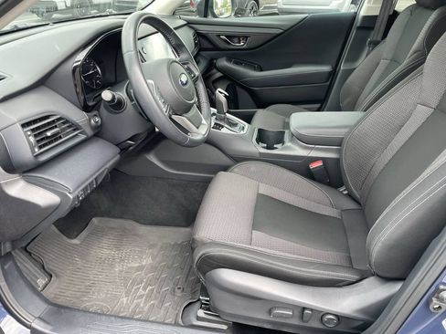 Used 2023 Subaru Outback Premium AWD/4WD image 9