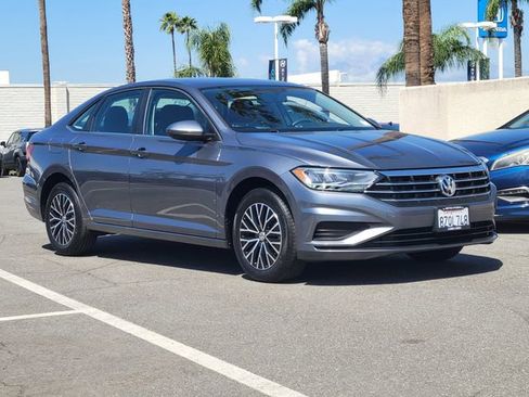 Used 2021 Volkswagen Jetta S image 1