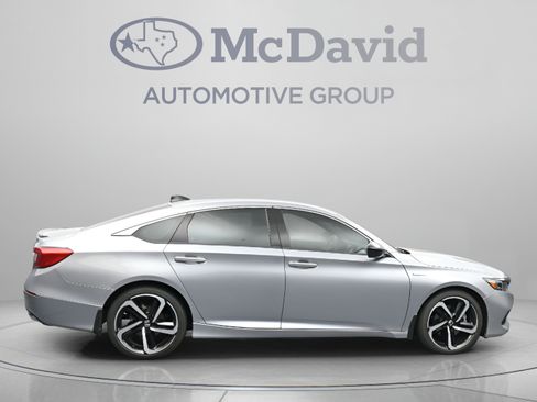Used 2022 Honda Accord Sport image 9