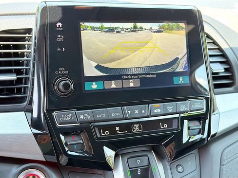 Used 2024 Honda Odyssey Sport image 12
