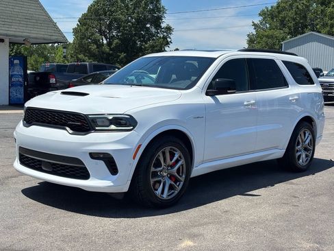 Used 2023 Dodge Durango R/T w/ Tow 'N Go Package AWD/4WD image 9