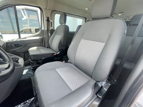 Used 2022 Ford Transit 350 XLT RWD image 12