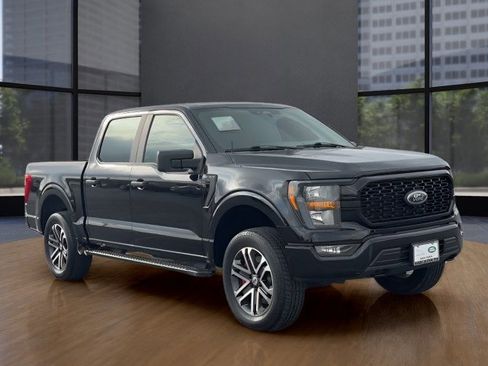Used 2023 Ford F150 XL w/ STX Appearance Package image 3