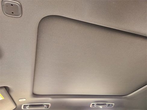 New 2025 Land Rover Range Rover Sport Dynamic SE image 24