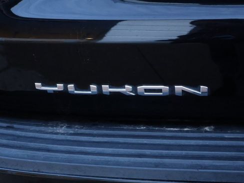 Used 2021 GMC Yukon SLT image 23