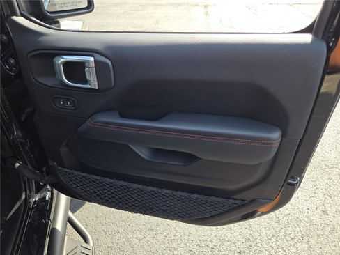 Certified 2021 Jeep Wrangler Unlimited Rubicon image 6