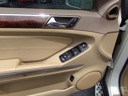 Used 2012 Mercedes-Benz GL 450 4MATIC image 43