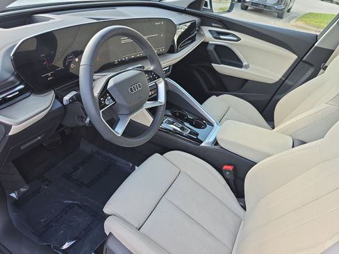 Certified 2025 Audi Q5 Premium Plus w/ Premium Plus image 16