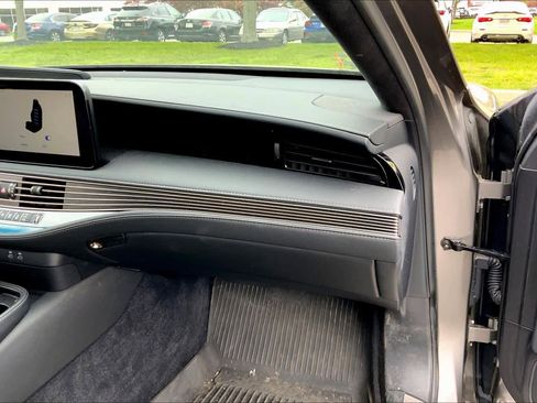 Certified 2023 Lexus LS 500 AWD w/ Interior Upgrade Package image 19