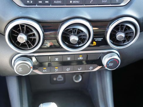 Used 2020 Nissan Sentra S image 17