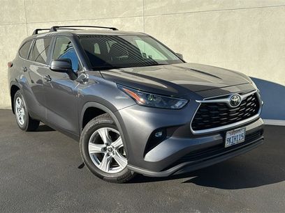 Used 2024 Toyota Highlander LE