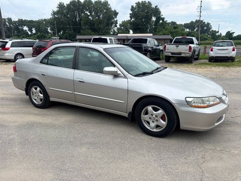 Used 1998 Honda Accord EX image 4