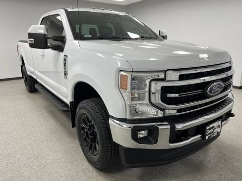 Used 2022 Ford F350 Lariat w/ Lariat Value Package AWD/4WD image 2