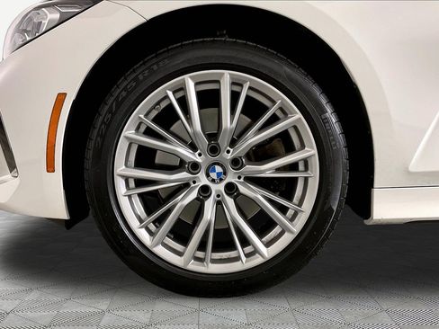 Used 2023 BMW 330i xDrive Sedan w/ Premium Package AWD/4WD image 11