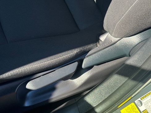 Used 2025 Toyota Corolla LE image 47