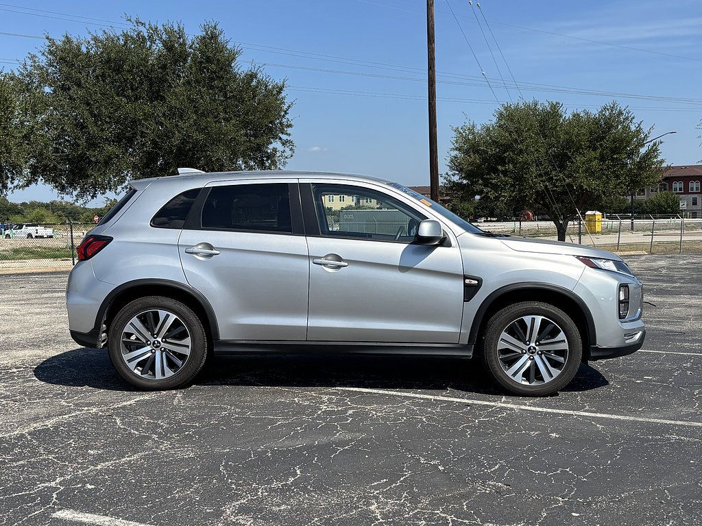 Used 2024 Mitsubishi Outlander Sport ES AWD/4WD image 4