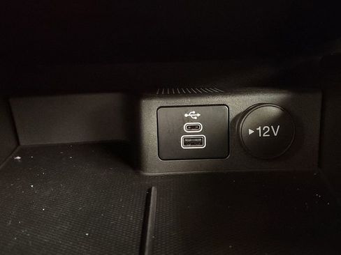 New 2024 Ford Escape ST-Line Select image 17