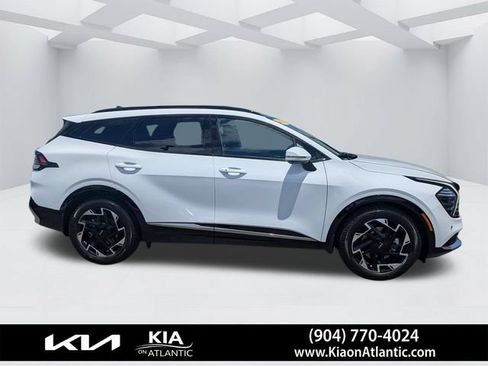Used 2025 Kia Sportage SX FWD image 2