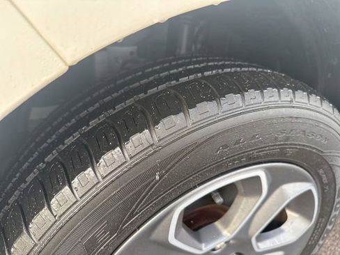 Used 2022 Ford EcoSport S image 7