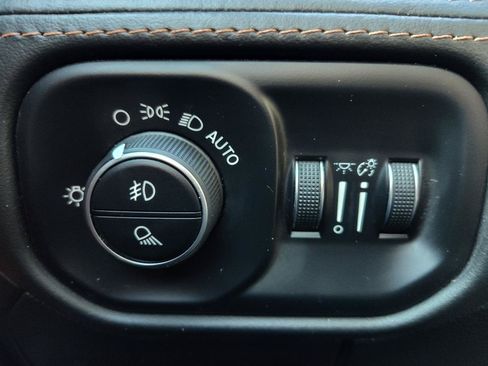 Used 2019 RAM 1500 Limited AWD/4WD image 21