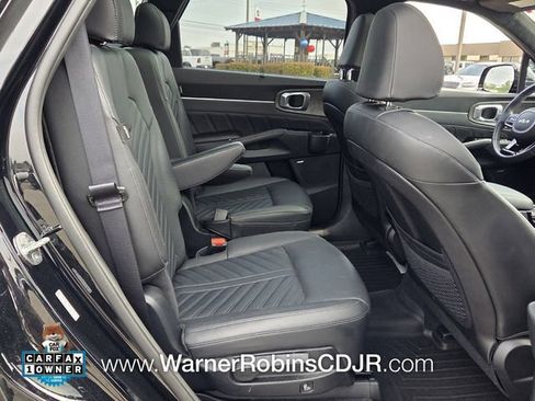 Used 2024 Kia Sorento SX Prestige image 19